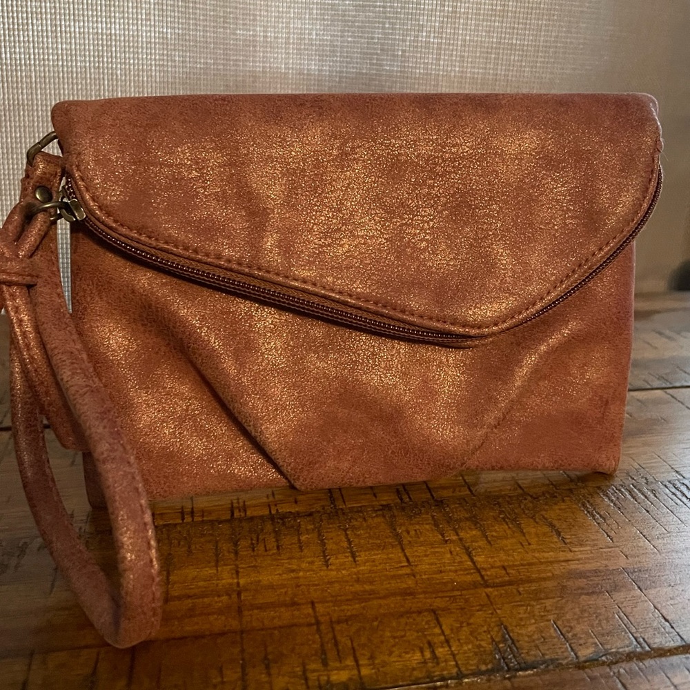 Maroon wristlet